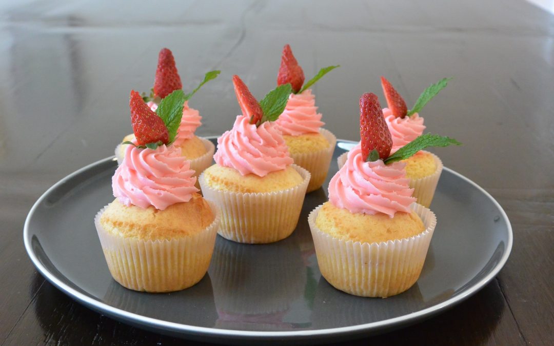 Strawberry and Vanilla Cupcakes